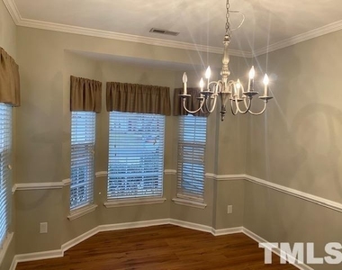 8211 Shadow Stone Court - Photo Thumbnail 3