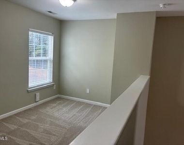 8211 Shadow Stone Court - Photo Thumbnail 15