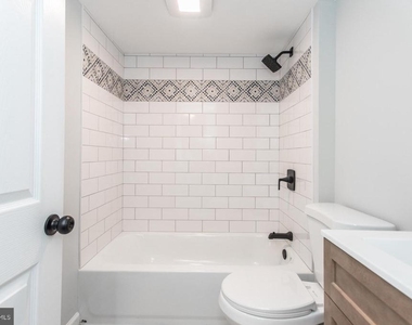 645 Spruce Street - Photo Thumbnail 18