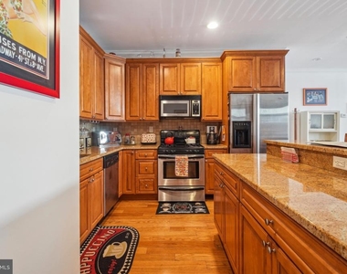716 Cookman Avenue - Photo Thumbnail 3