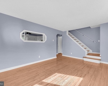42 Baltusrol Street - Photo Thumbnail 5