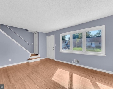 42 Baltusrol Street - Photo Thumbnail 3