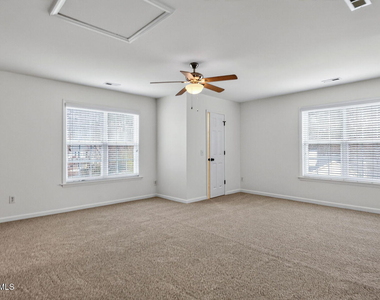 233 Harvester Drive - Photo Thumbnail 16