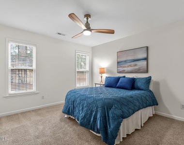 233 Harvester Drive - Photo Thumbnail 15