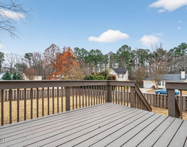 233 Harvester Drive - Photo Thumbnail 18