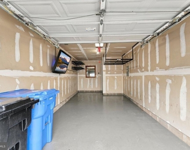 338 Lisa Way - Photo Thumbnail 30