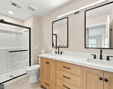 338 Lisa Way - Photo Thumbnail 21