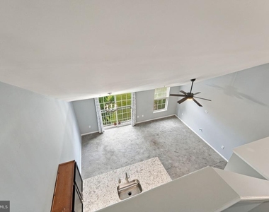 338 Lisa Way - Photo Thumbnail 27
