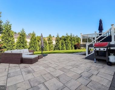 45242 Woodhaven Drive - Photo Thumbnail 76