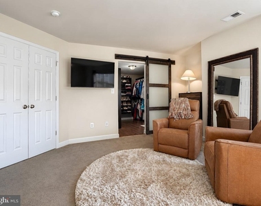 45242 Woodhaven Drive - Photo Thumbnail 9