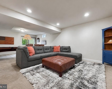 45242 Woodhaven Drive - Photo Thumbnail 60