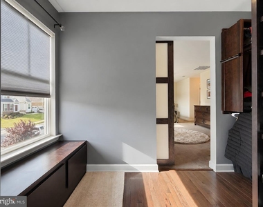 45242 Woodhaven Drive - Photo Thumbnail 11