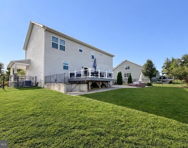 45242 Woodhaven Drive - Photo Thumbnail 78