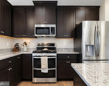45242 Woodhaven Drive - Photo Thumbnail 47