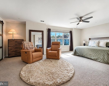 45242 Woodhaven Drive - Photo Thumbnail 3