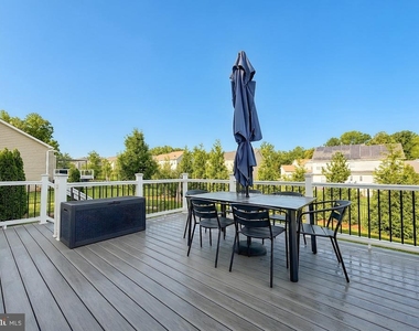 45242 Woodhaven Drive - Photo Thumbnail 71