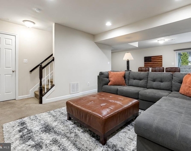 45242 Woodhaven Drive - Photo Thumbnail 61