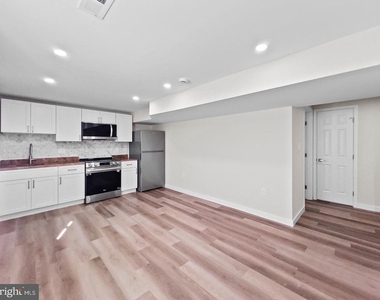 9214 Davidson Street - Photo Thumbnail 2