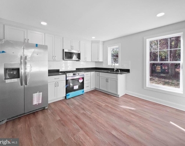 9214 Davidson Street - Photo Thumbnail 7