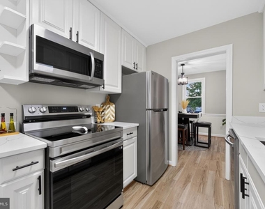 10904 Livingston Road - Photo Thumbnail 6
