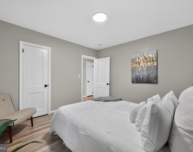 10904 Livingston Road - Photo Thumbnail 13