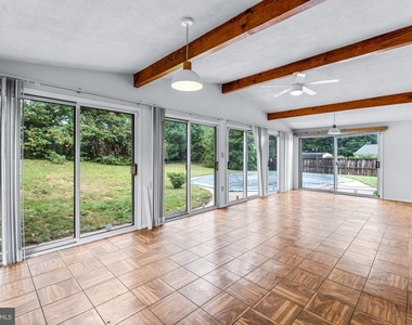 12913 Victoria Heights Drive - Photo Thumbnail 20
