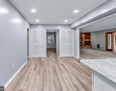 12913 Victoria Heights Drive - Photo Thumbnail 7