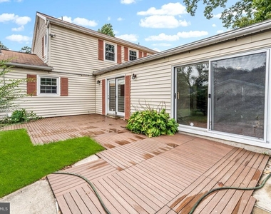 12913 Victoria Heights Drive - Photo Thumbnail 2