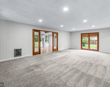 12913 Victoria Heights Drive - Photo Thumbnail 18