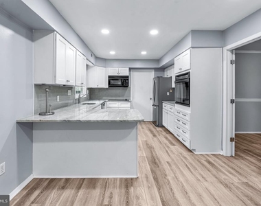 12913 Victoria Heights Drive - Photo Thumbnail 10