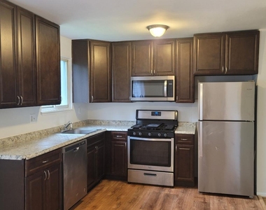 836 Booker Drive - Photo Thumbnail 1