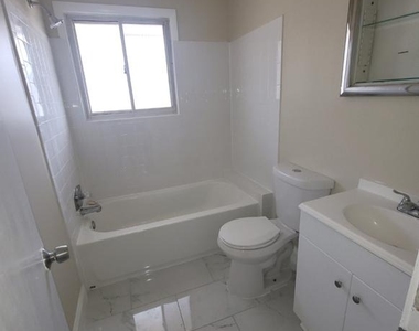 836 Booker Drive - Photo Thumbnail 2