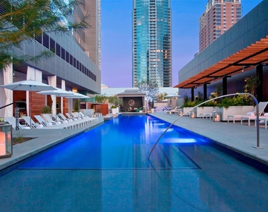 210 Lavaca St - Photo Thumbnail 21