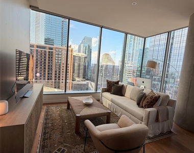 210 Lavaca St - Photo Thumbnail 7