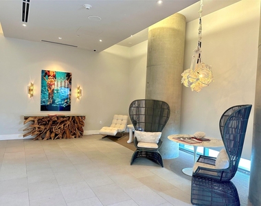 210 Lavaca St - Photo Thumbnail 26