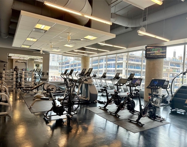 210 Lavaca St - Photo Thumbnail 31
