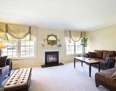 14506 Macbeth Drive - Photo Thumbnail 4