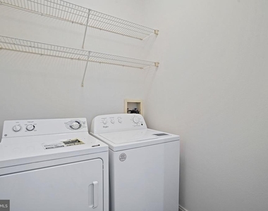 501 Hungerford Drive - Photo Thumbnail 12