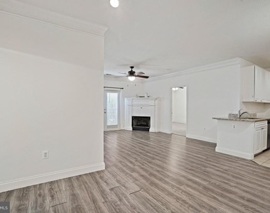 501 Hungerford Drive - Photo Thumbnail 17