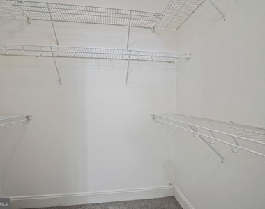 501 Hungerford Drive - Photo Thumbnail 25