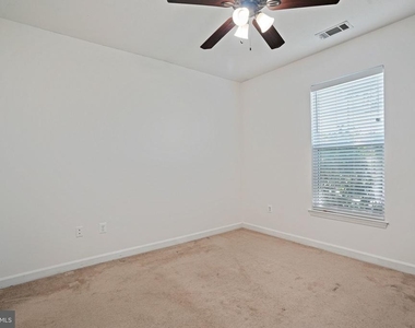 501 Hungerford Drive - Photo Thumbnail 18
