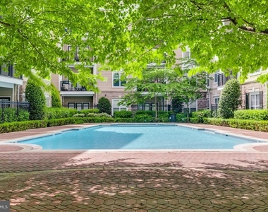 501 Hungerford Drive - Photo Thumbnail 32