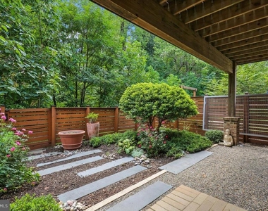 5352 Merriam Street - Photo Thumbnail 4