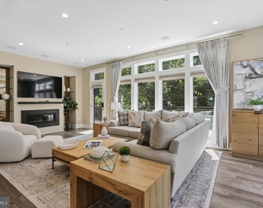 5352 Merriam Street - Photo Thumbnail 12