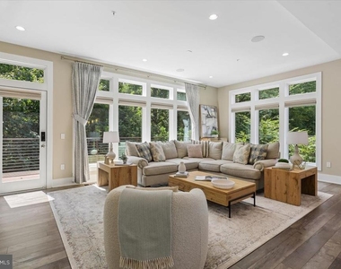 5352 Merriam Street - Photo Thumbnail 13