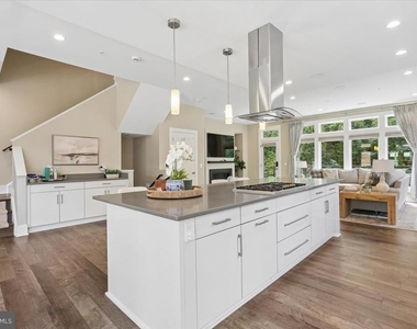 5352 Merriam Street - Photo Thumbnail 17