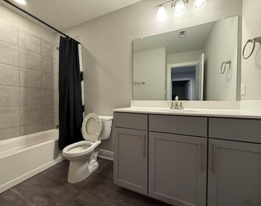 16103 Windroot St - Photo Thumbnail 24