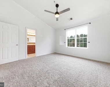 20207 Yankee Harbor Place - Photo Thumbnail 33