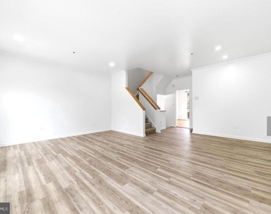 20207 Yankee Harbor Place - Photo Thumbnail 17