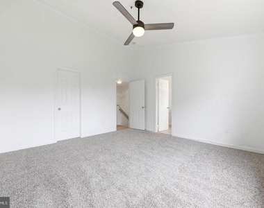 20207 Yankee Harbor Place - Photo Thumbnail 32